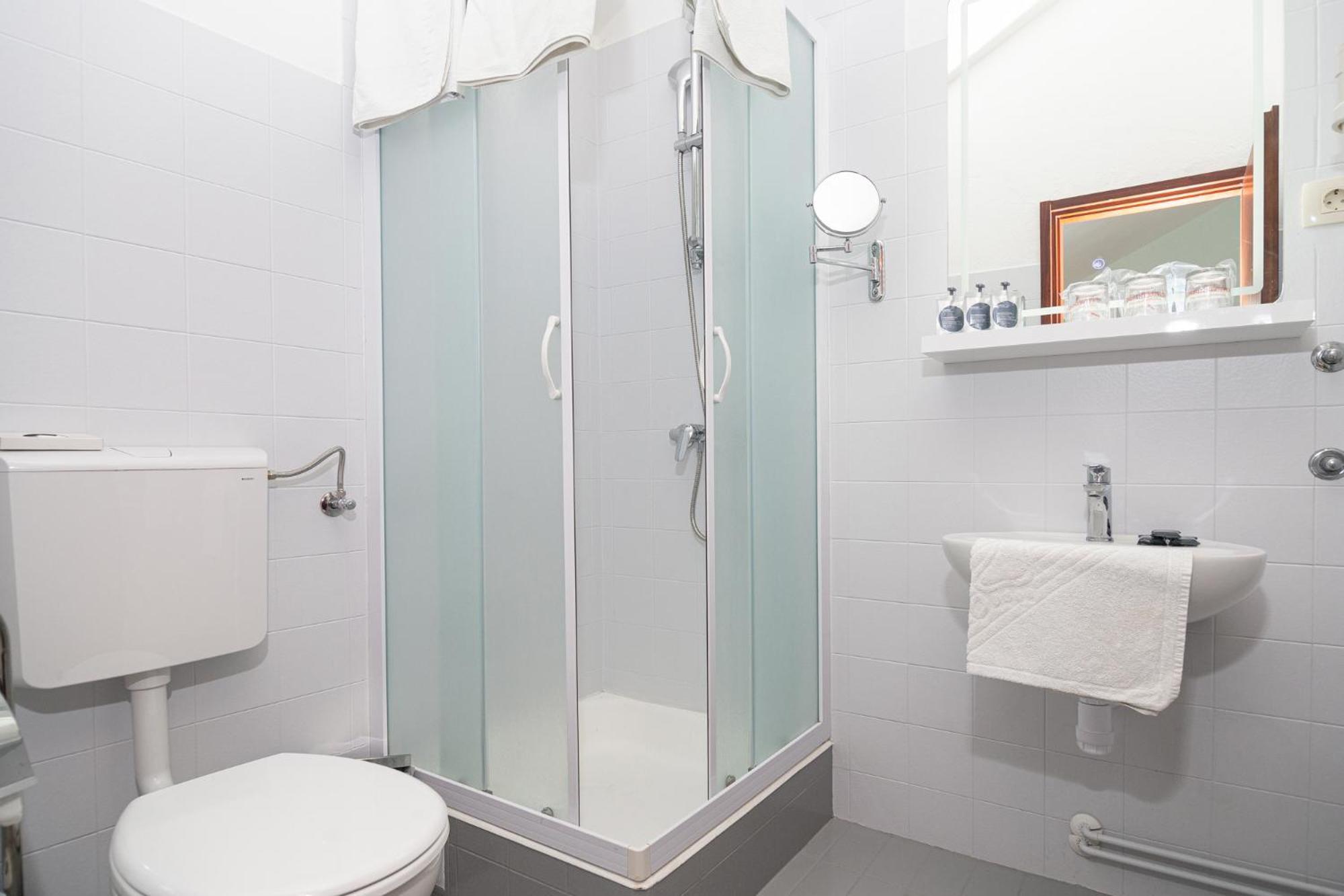 Apartments & Rooms Konoba Tomic Gornji Humac Room photo