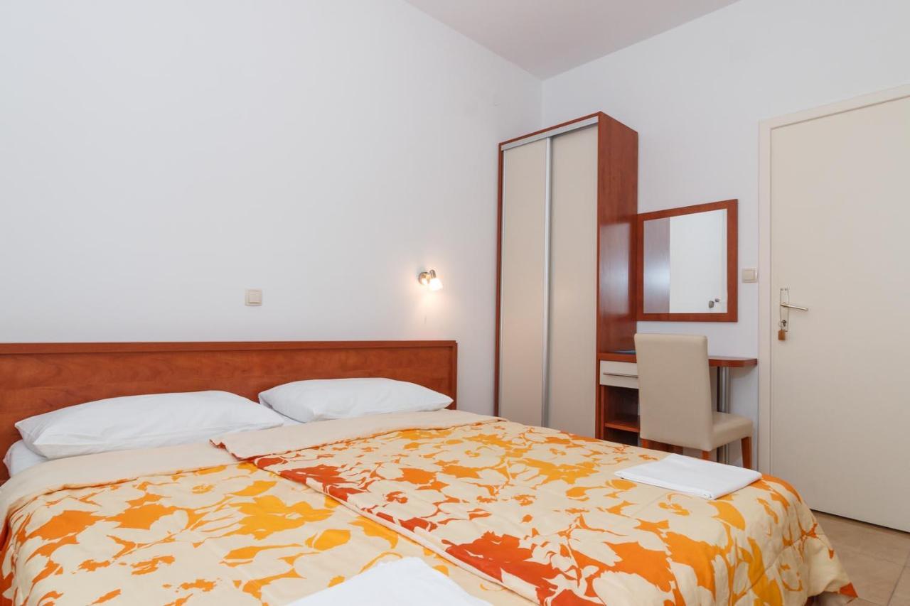 Apartments & Rooms Konoba Tomic Gornji Humac Exterior photo
